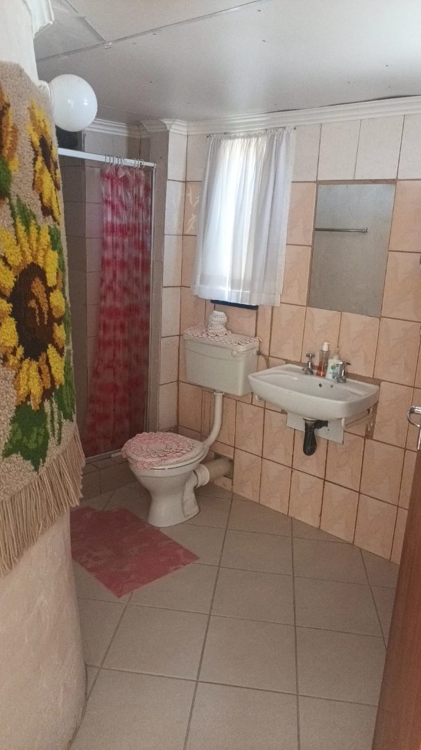 4 Bedroom Property for Sale in Hennenman Free State